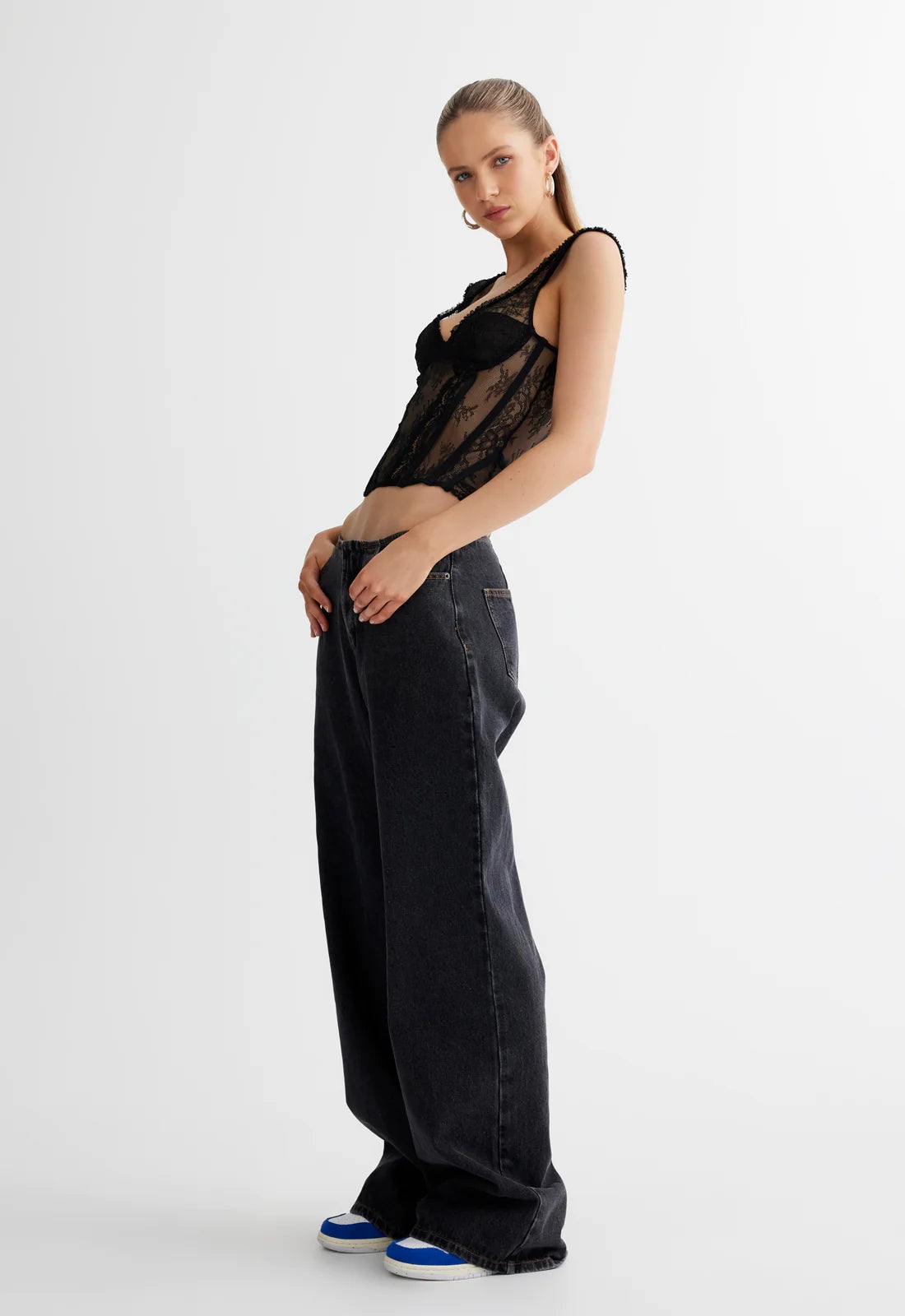 SOME LIKE IT HOT LACE CORSET ONYX