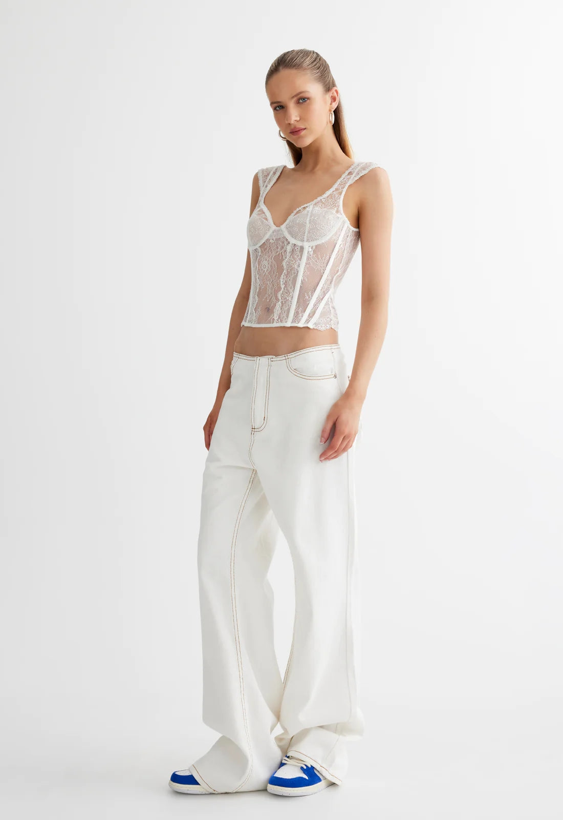 SOME LIKE IT HOT LACE CORSET GHOST WHITE