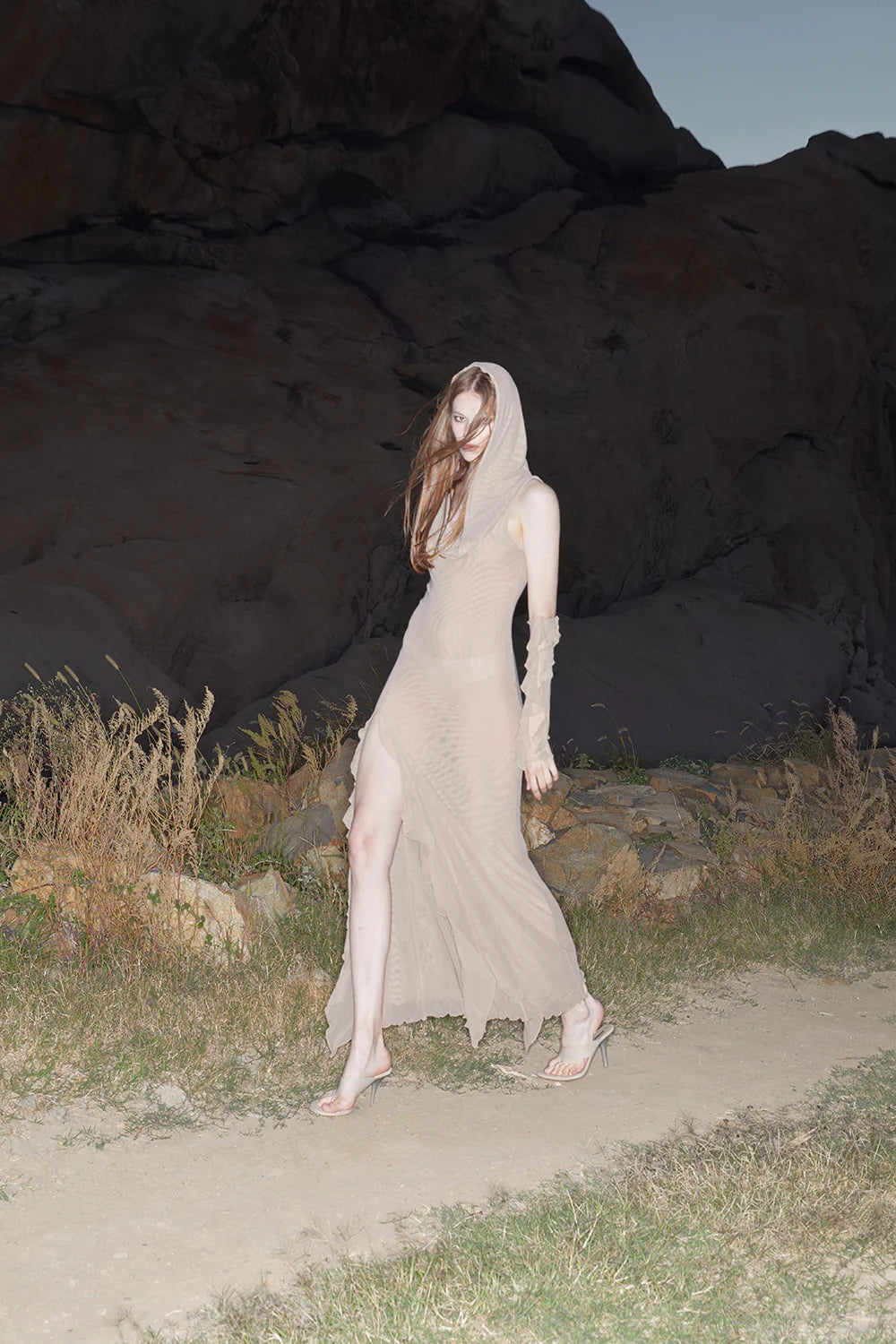 BESTY DRESS SAND